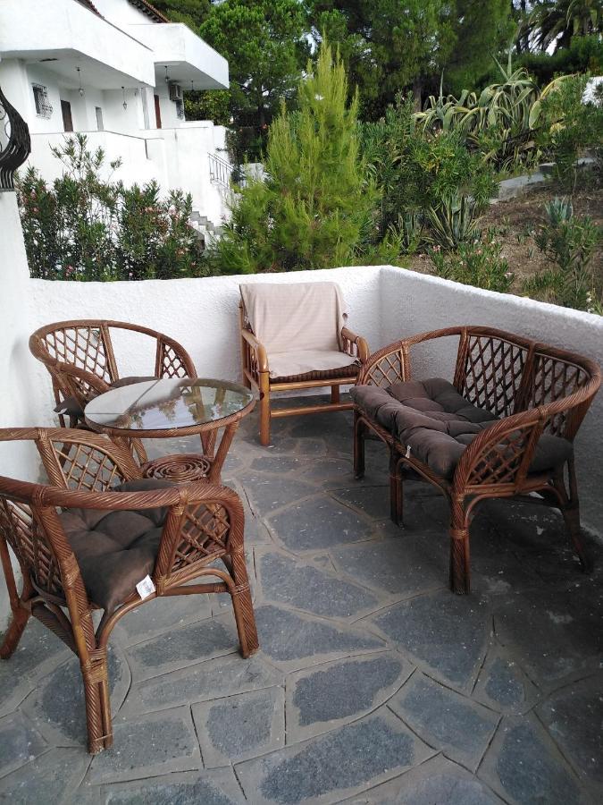 Rebekka'S Guest House Elani 시비리 외부 사진