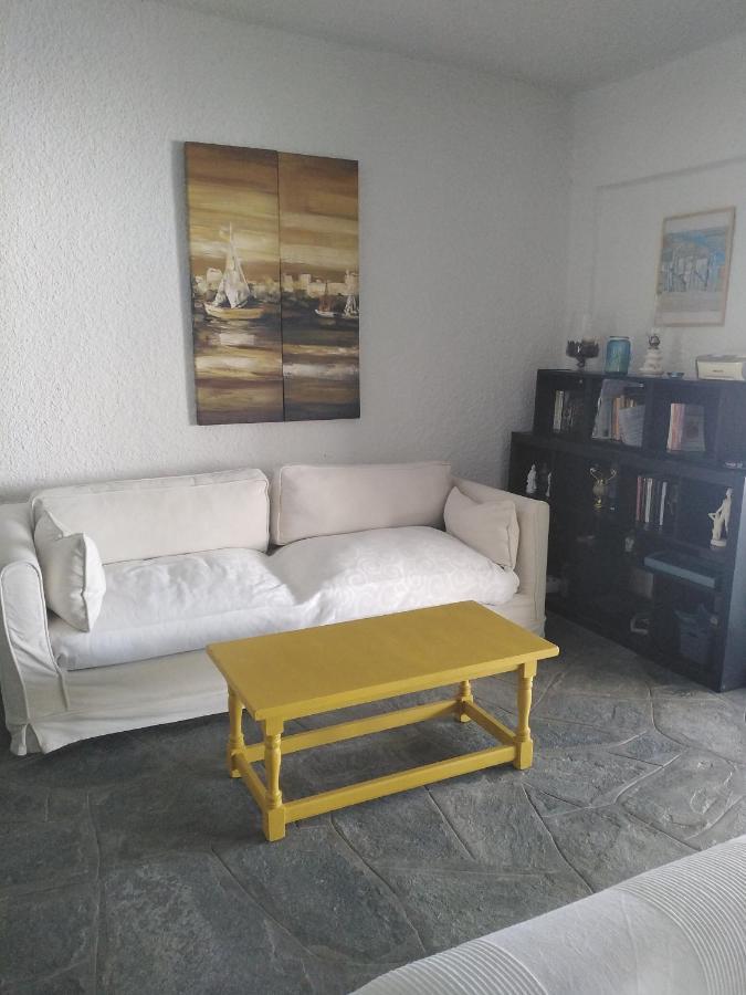 Rebekka'S Guest House Elani 시비리 외부 사진