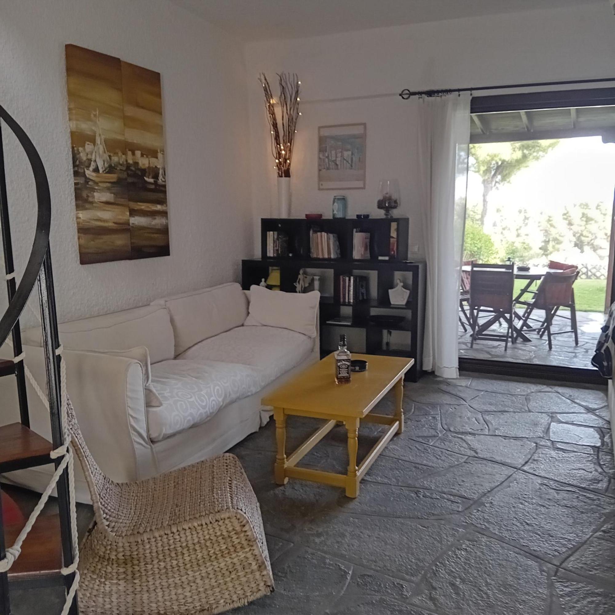 Rebekka'S Guest House Elani 시비리 외부 사진